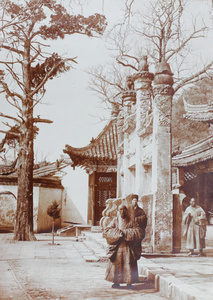 Monks at Jiaoshan (焦山 'Silver Island'), Ching-Kiang
