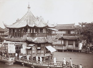 Huxinting (湖心亭), 'The Willow Pattern Tea House', Shanghai